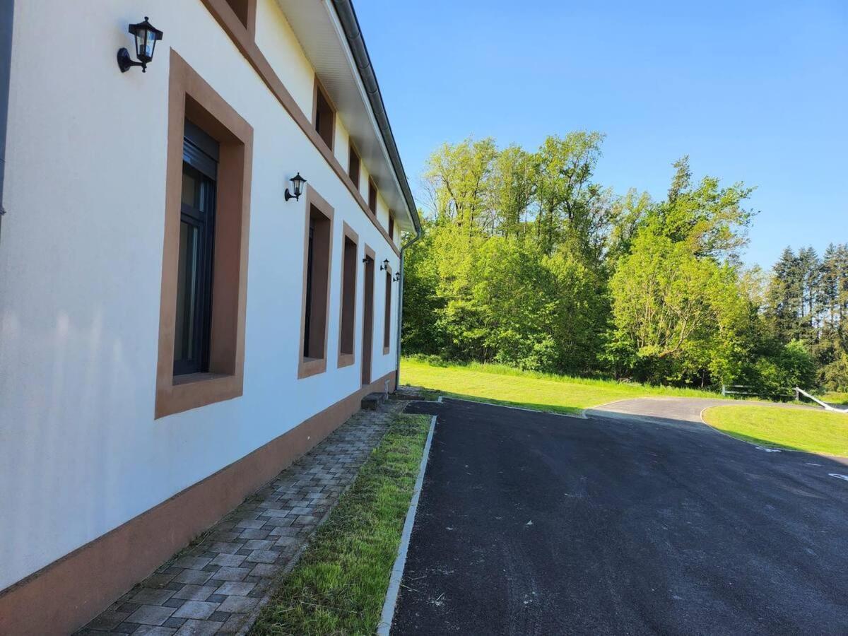 Loft Spacieux En Pleine Foret Bining Экстерьер фото