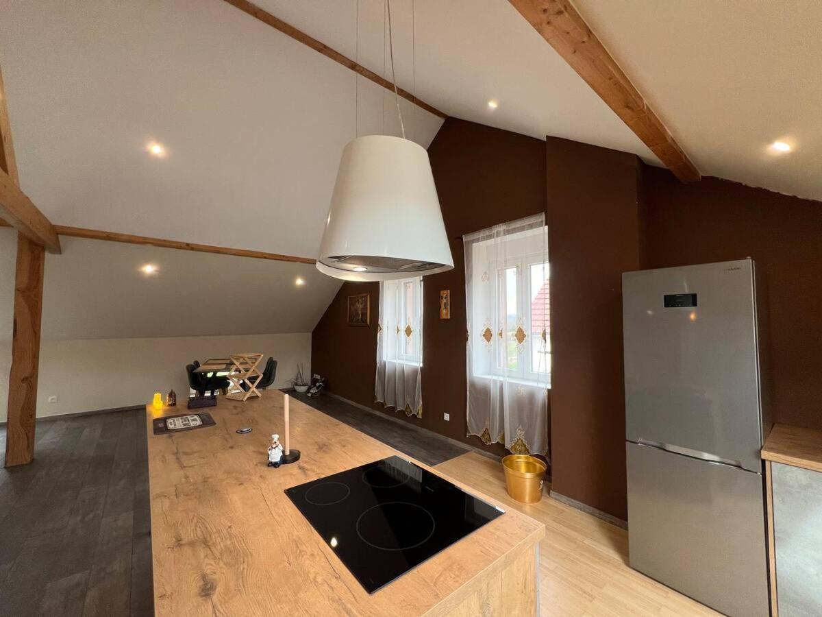 Loft Spacieux En Pleine Foret Bining Экстерьер фото